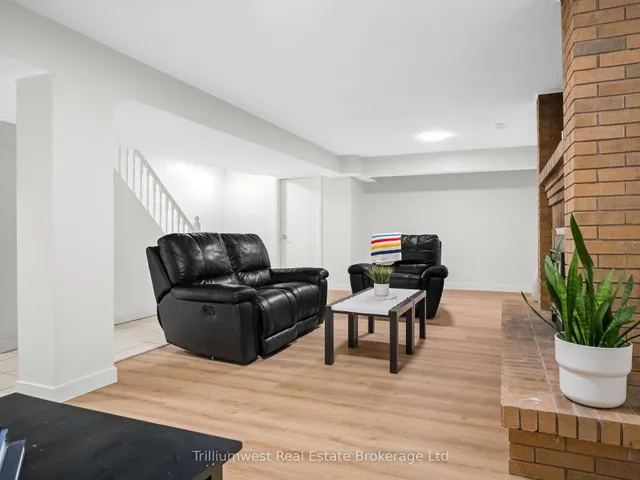 Additional image 30 of 55 Summerhill Cres