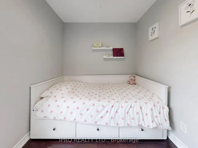 Additional image 26 of 85 Chisholm Ave