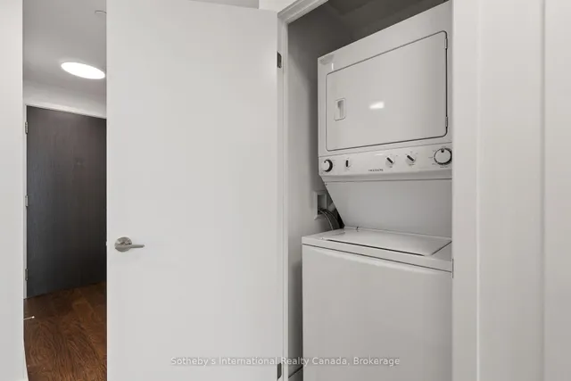 Additional image 15 of 1815 Yonge St Unit 1806