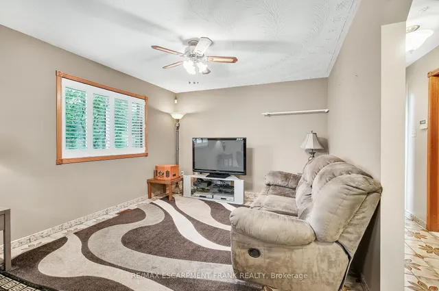 Additional image 31 of 75 President Dr