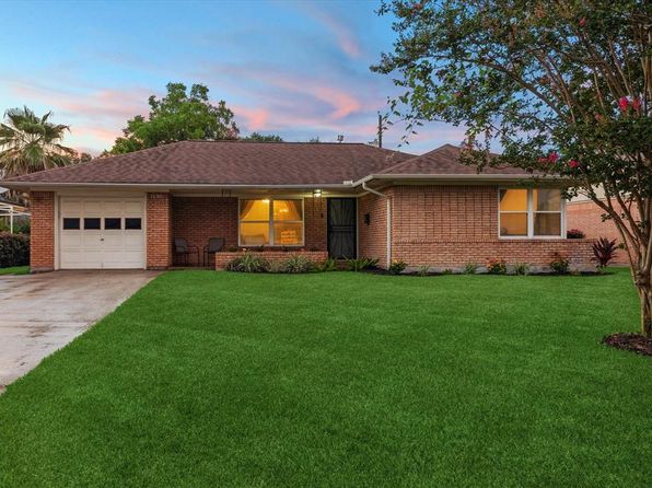1130 W 30th St, Houston, TX 77018