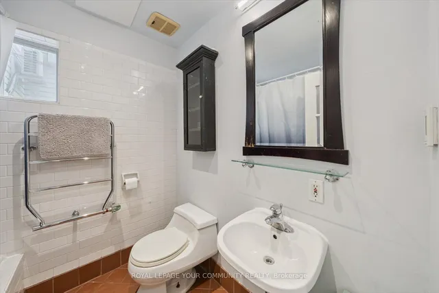 Additional image 35 of 218 Beatrice St