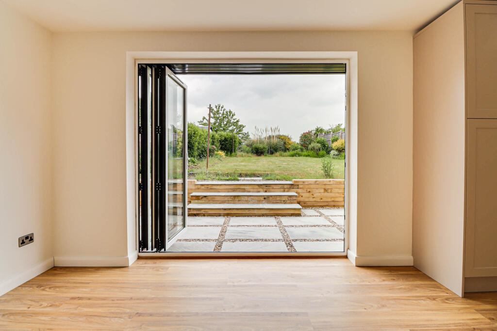 Additional image 11 of Robert Avenue, St Albans, AL1