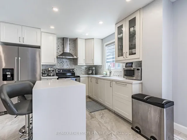 Additional image 16 of 52 Mozart Cres