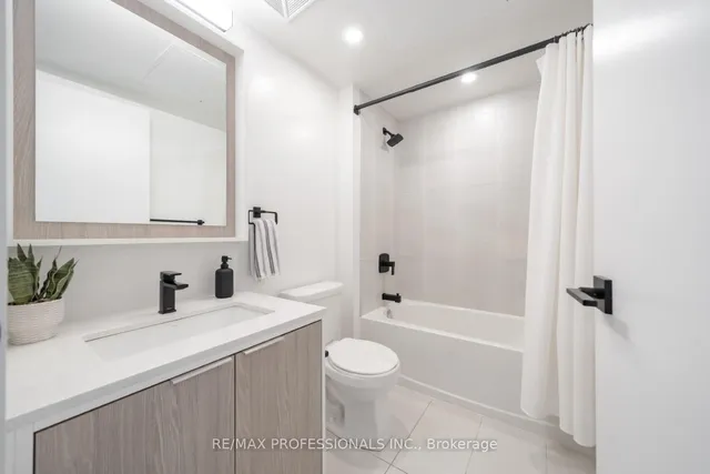 Additional image 13 of 36 Zorra St Unit 305