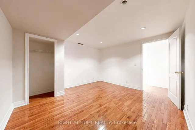 Additional image 35 of 170 Queens Ave