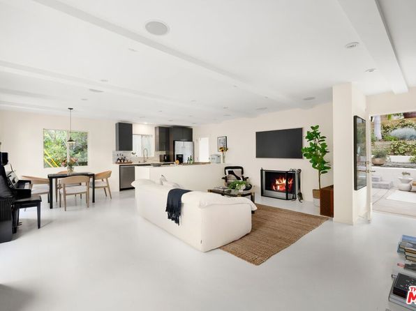 8215 Kirkwood Dr, Los Angeles, CA 90046