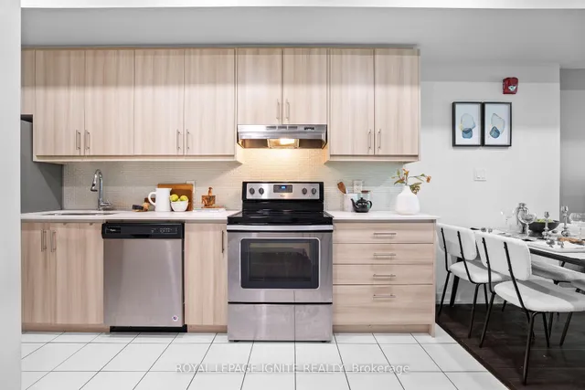 Additional image 21 of 2063 Weston Rd Unit Unit  2