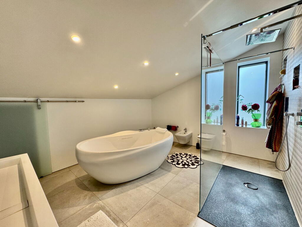 Additional image 16 of West Riding,Bricket Wood,Hertfordshire,AL2 3QS