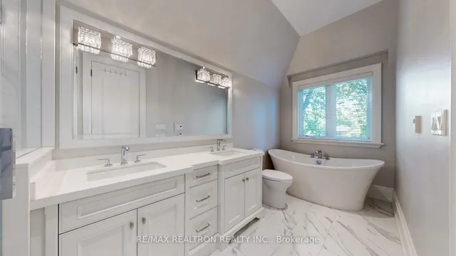 Additional image 25 of 71 Deloraine Ave