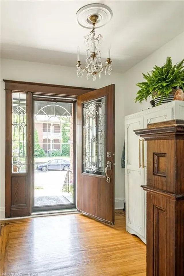 Additional image 4 of 39 Maplewood Ave