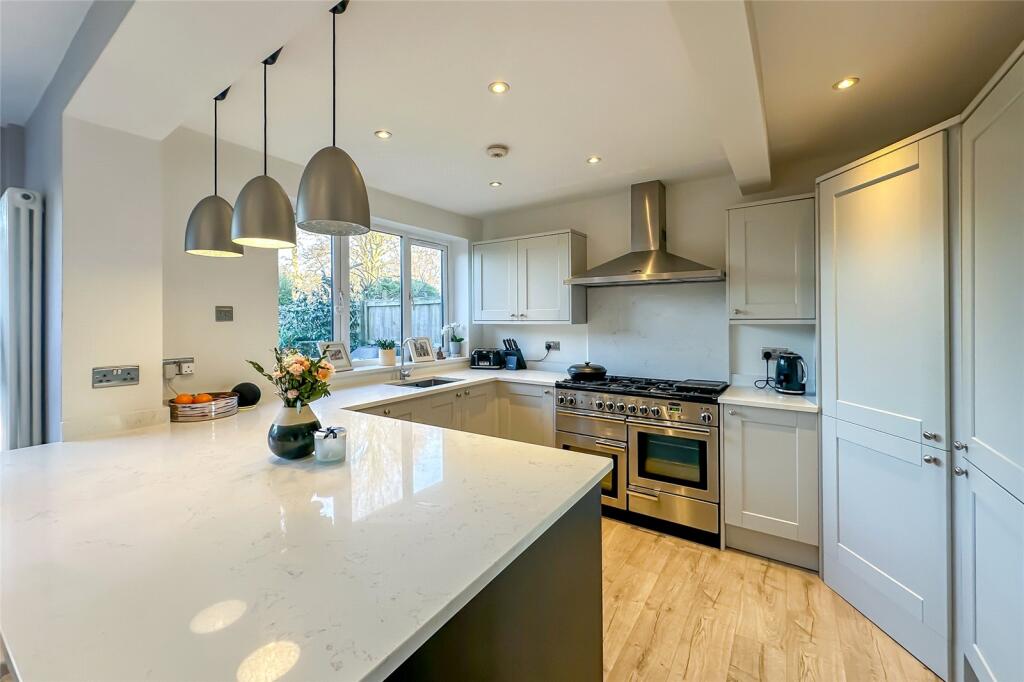 Additional image 6 of South Close, St. Albans, Hertfordshire, AL2