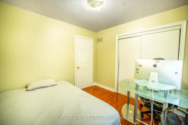 Additional image 7 of 10 Gold Park Pl