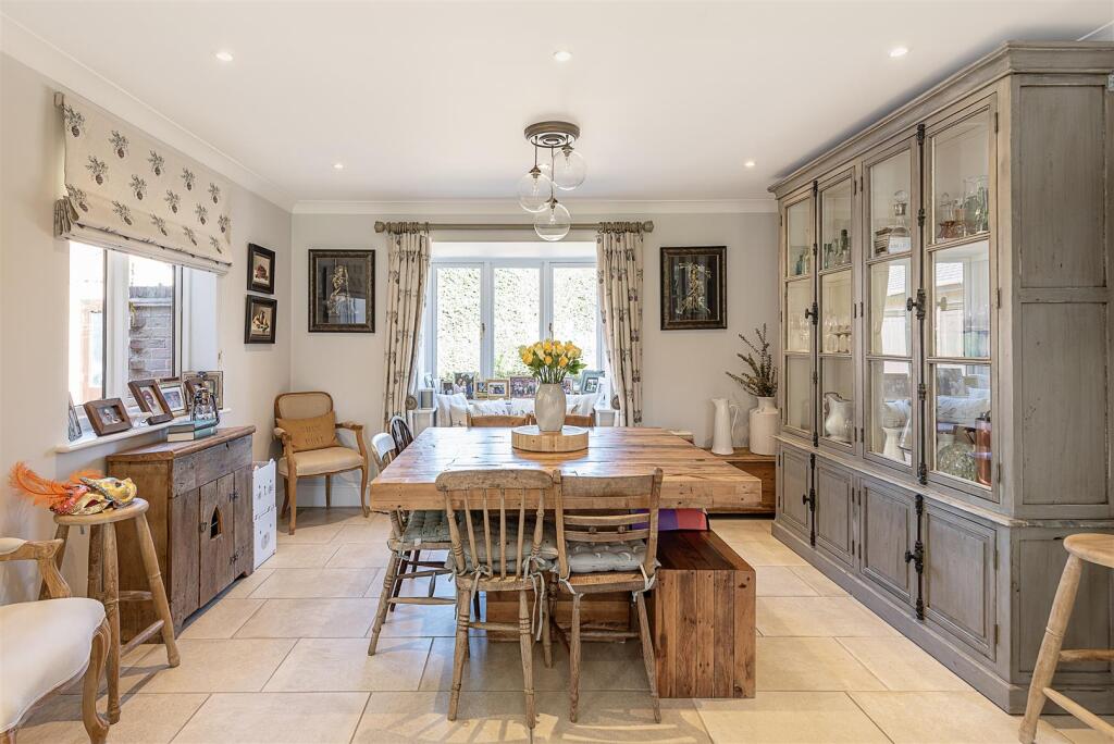 Additional image 4 of Holly Lane, Harpenden