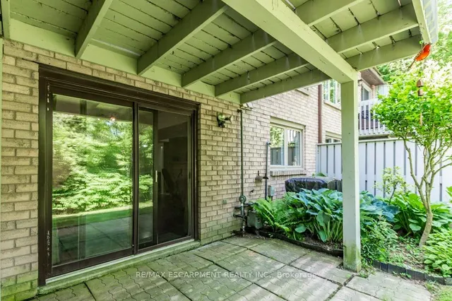 Additional image 33 of 109 Wilson St Unit 14