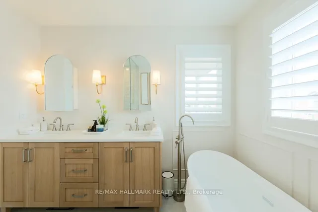 Additional image 16 of 80 Crossovers St