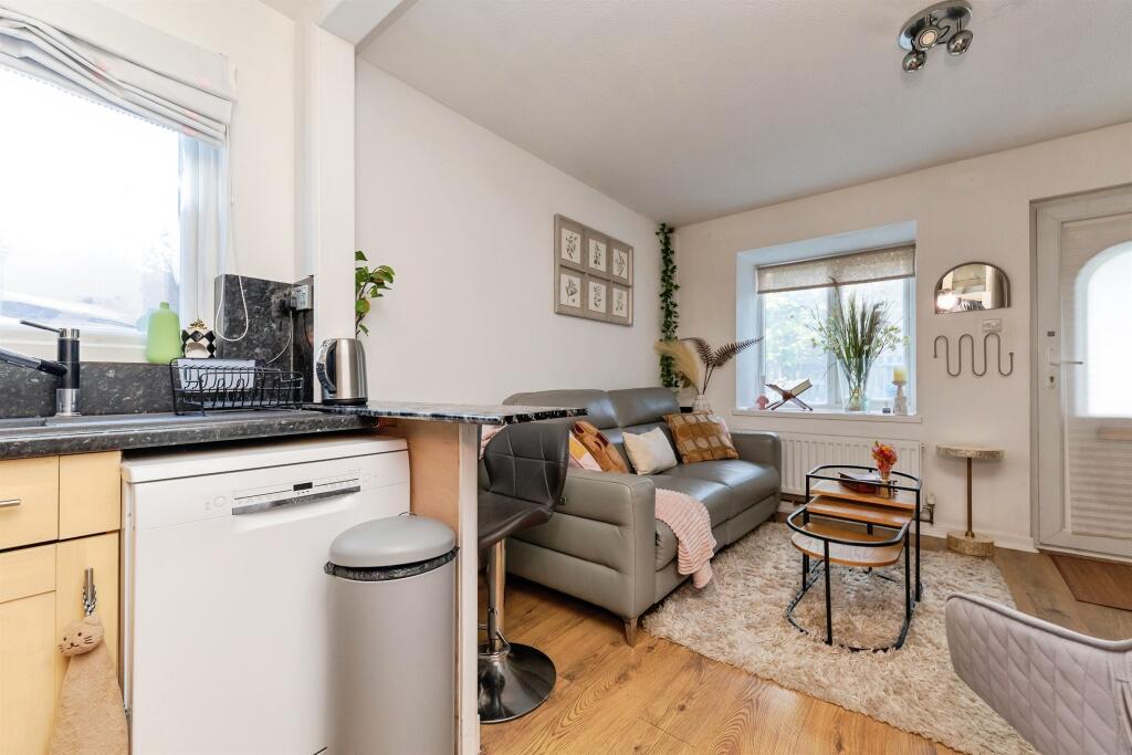 Additional image 9 of Cowslips, Welwyn Garden City