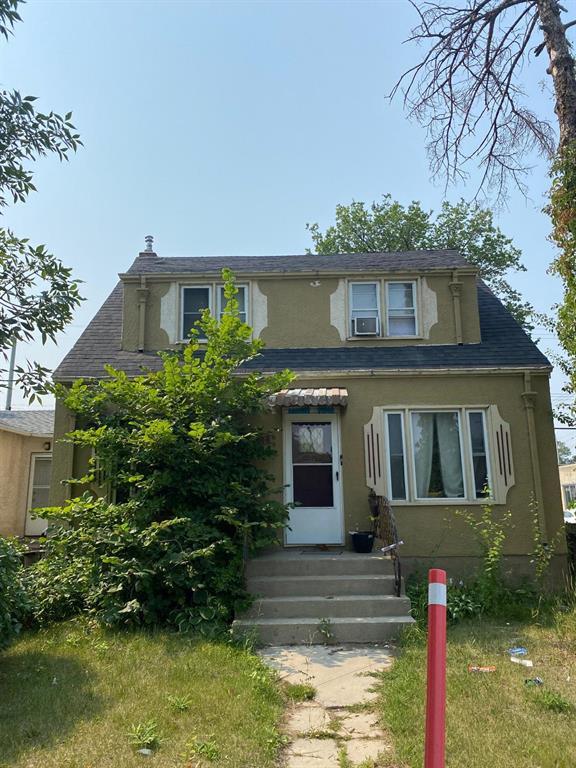 884 Winnipeg Avenue|Winnipeg, Manitoba R3E0R8