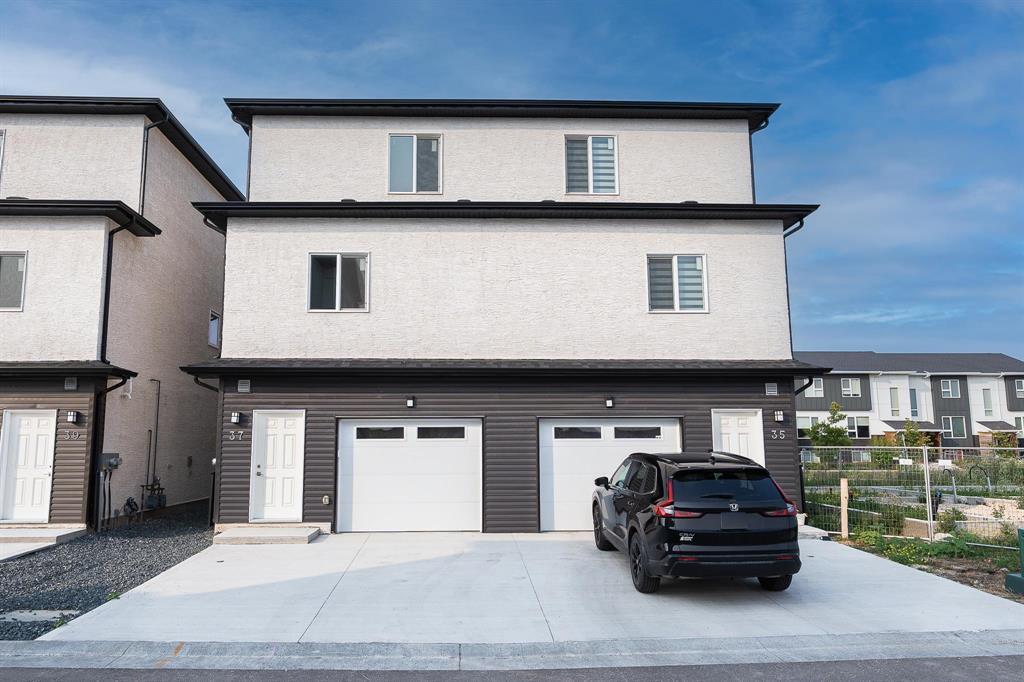 37 13 Garton Avenue|Winnipeg, Manitoba R2R1W4