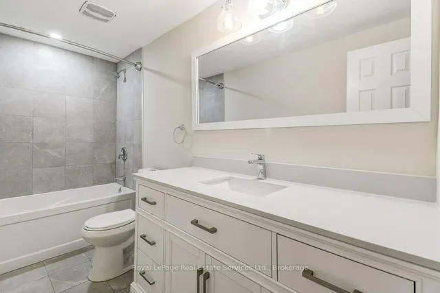 Additional image 22 of 1225 Consort Cres