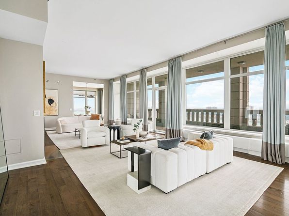 240 Riverside Blvd, New York, NY 