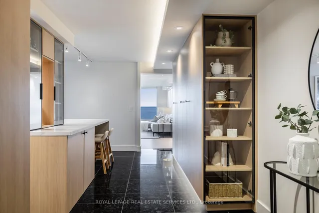 Additional image 27 of 1 Palace Pier Crt Unit 1203