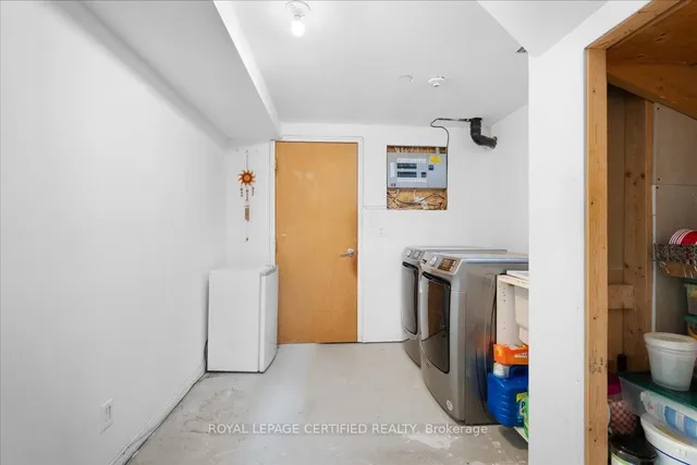 Additional image 26 of 121 Genesee Dr