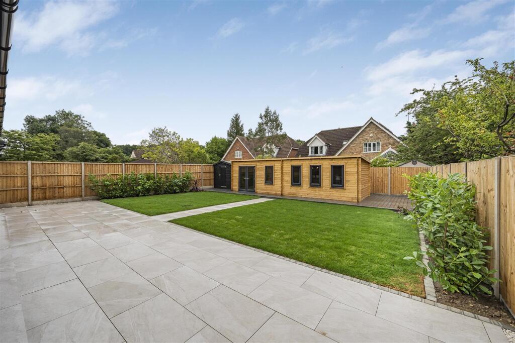 Additional image 32 of Bucknalls Drive, Bricket Wood, St. Albans