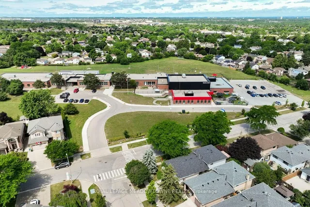 Additional image 41 of 3 Lyton Cres