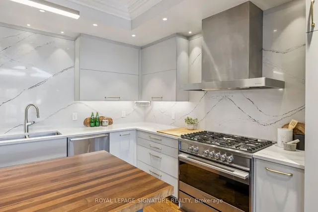 Additional image 19 of 46 Jay St