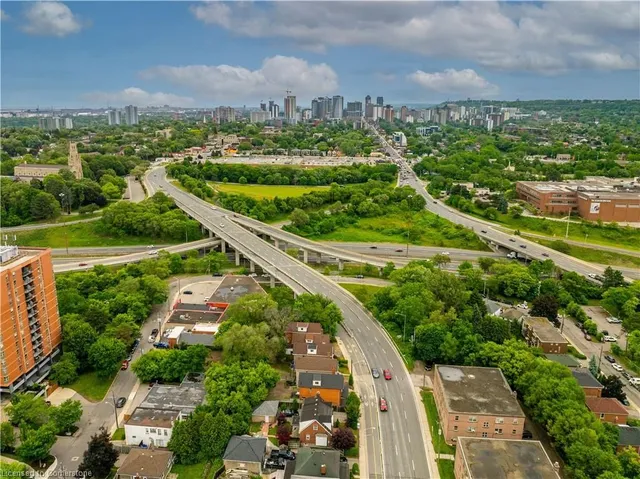 Additional image 50 of 738 King St