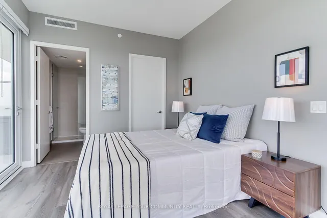 Additional image 21 of 10 Deerlick Crt Unit 2104