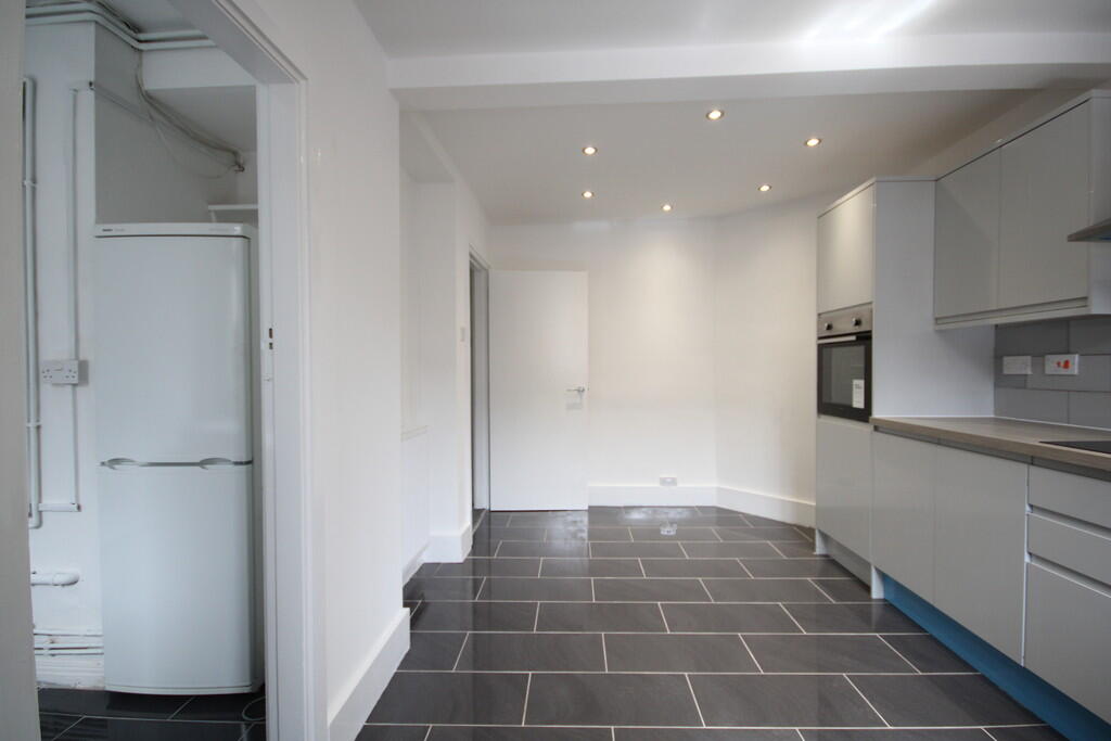 Additional image 3 of Seymour Court, Islington Row Middleway, Birmingham, B15