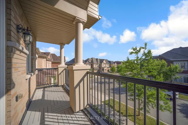 房产图片 42 - 198 Jessie Caverhill Pass