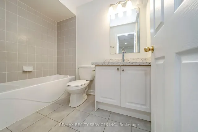 Additional image 24 of 82 Evanwood Cres