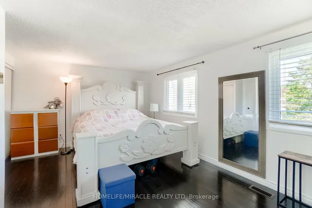 Additional image 20 of 34 Greenbush Cres