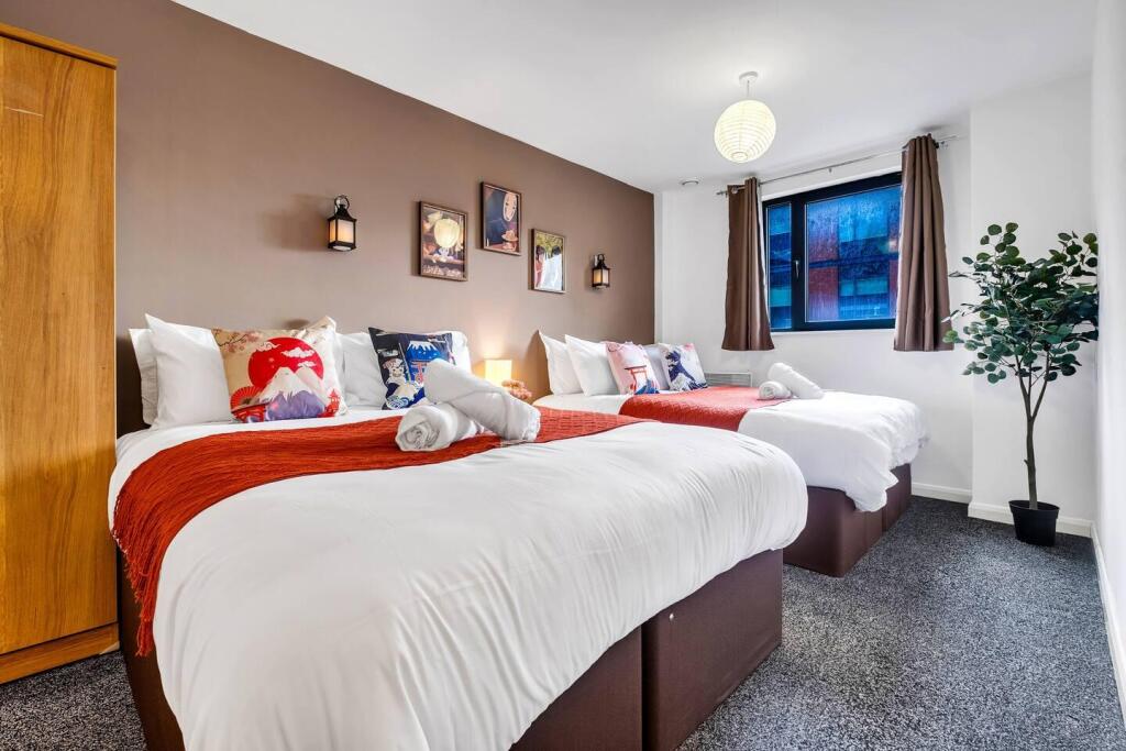 Additional image 29 of 165 Granville Street