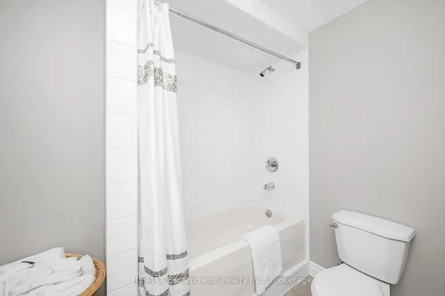 Additional image 38 of 212 Stonehenge Dr Unit 18