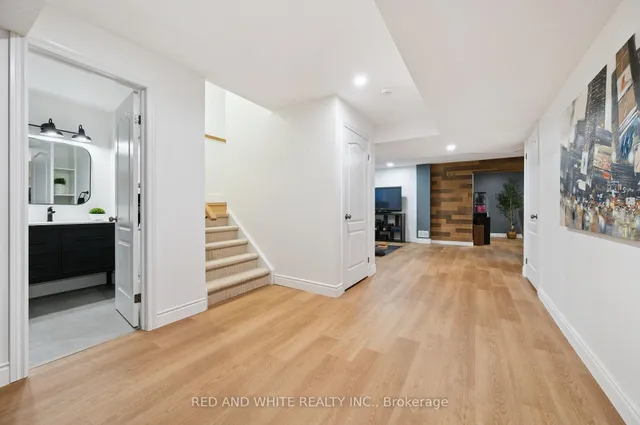 Additional image 36 of 135 Hawkswood Dr