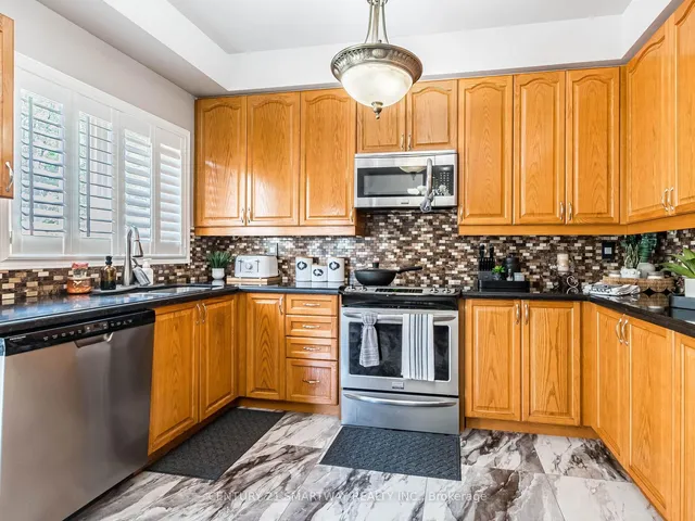 Additional image 12 of 38 Bottlebrush Dr