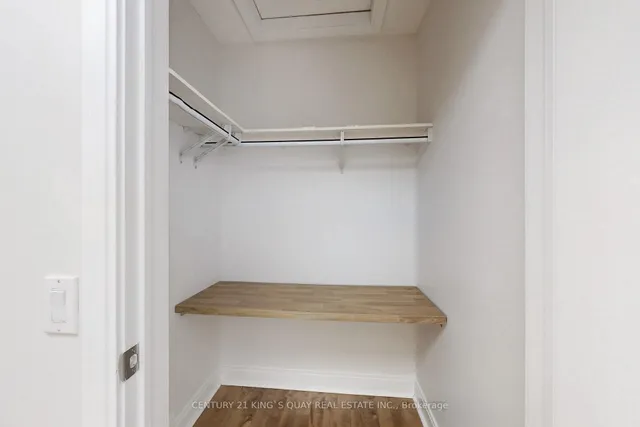 Additional image 39 of 315 Village Green Sq Unit 50