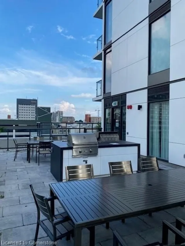 Additional image 3 of 55 Duke St Unit 2106