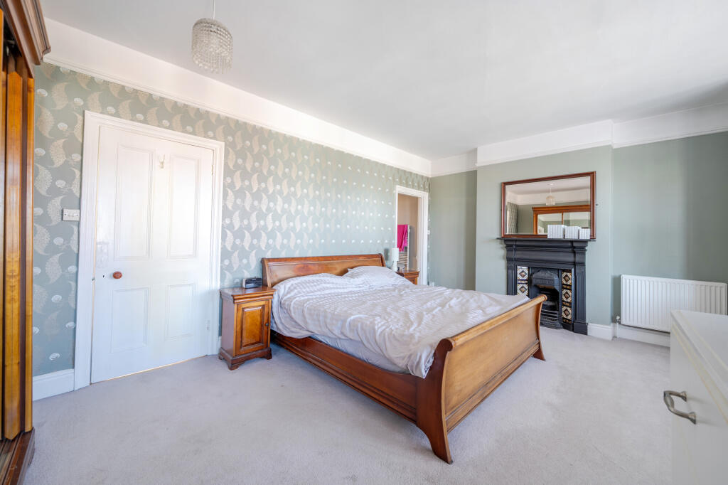 Additional image 5 of Gombards, St. Albans, AL3