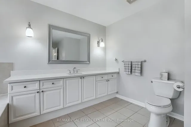 Additional image 33 of 969 Lancaster Blvd