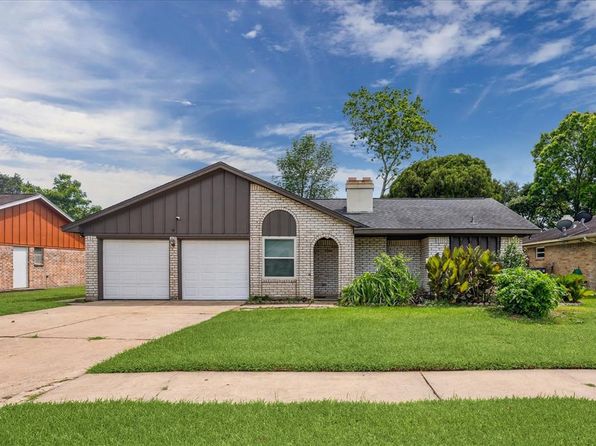 12119 Green Glade Dr, Houston, TX 77099