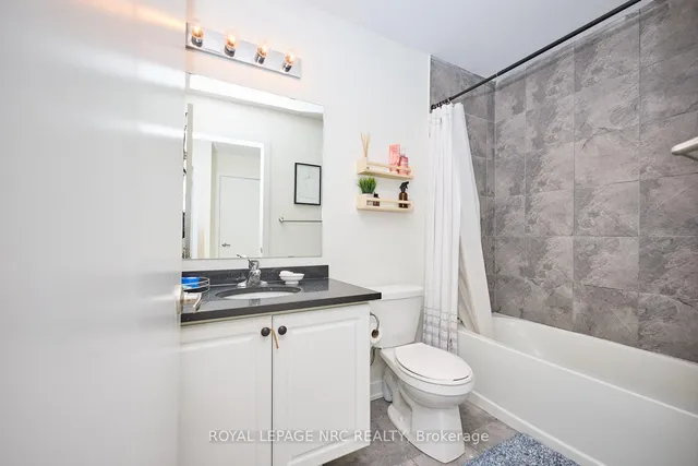 Additional image 13 of 590 North Service Rd Unit 105