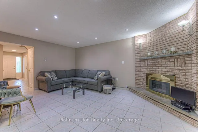 Additional image 16 of 33 Juniper Dr