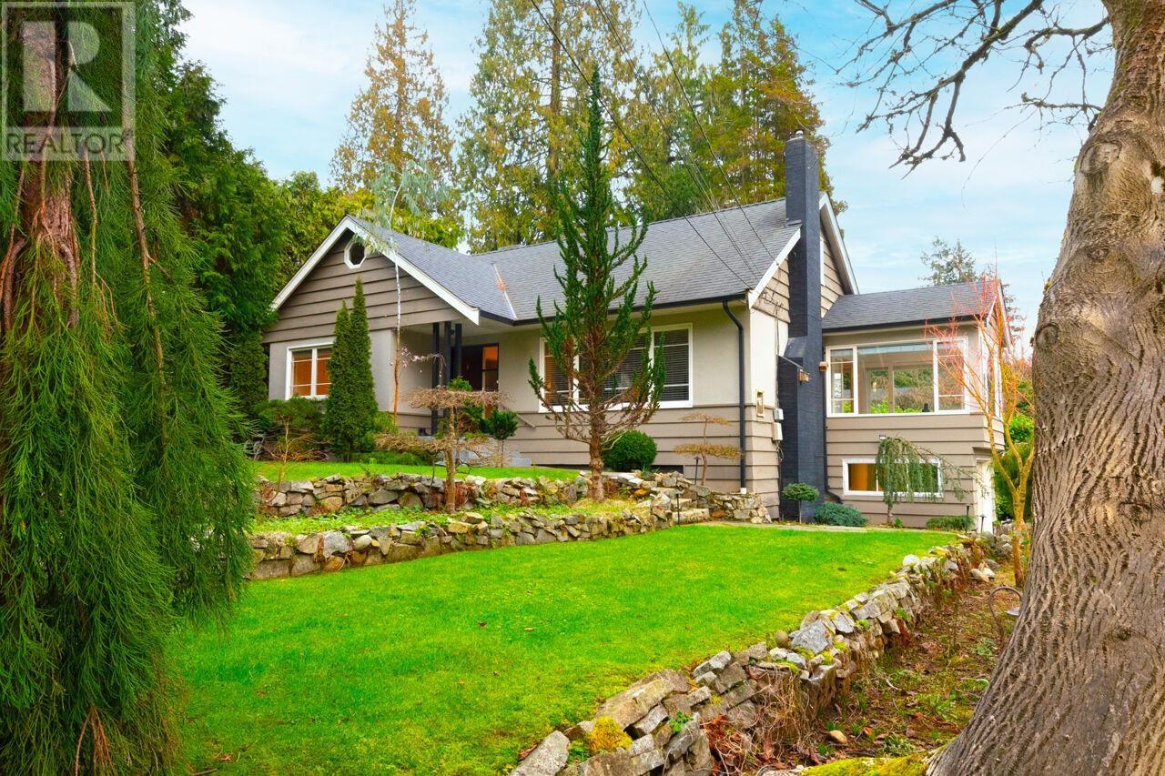 1310 29TH STREET|West Vancouver, British Columbia V7V4M6