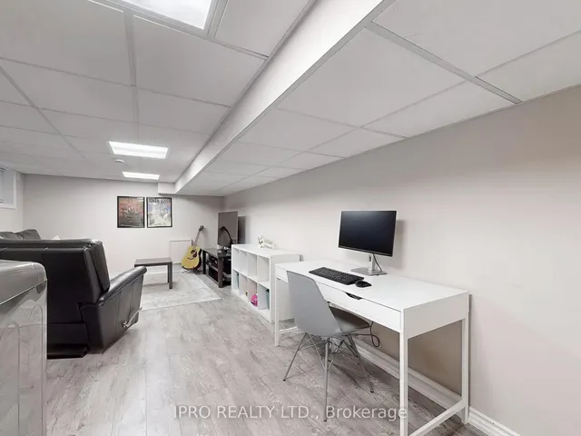 Additional image 30 of 85 Chisholm Ave