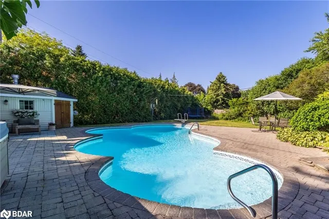 Additional image 36 of 247 Elmhurst Cres